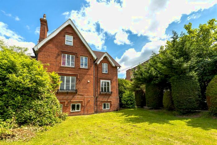 1 Bedroom Flat To Rent In London Road, Guildford, GU1