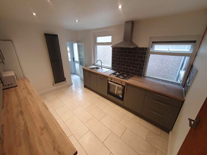 4 Bedroom House To Rent In Flora Street, Cathays, CF24