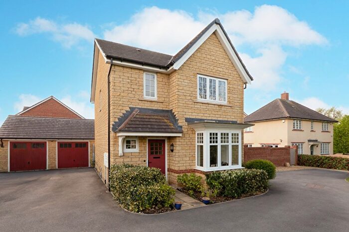3 Bedroom Detached House For Sale In Timms Lane, Brize Norton, Carterton, Oxfordshire, OX18