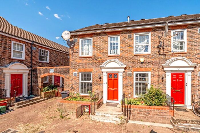 3 Bedroom Terraced House To Rent In Brunel Close, Hounslow, TW5