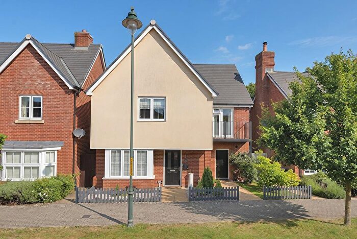 4 Bedroom Detached House For Sale In Beacon Avenue, Kings Hill, ME19