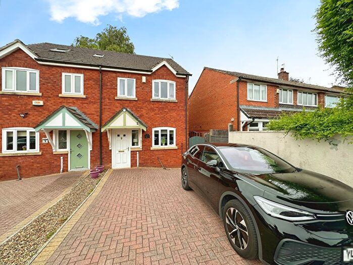 3 Bedroom Semi-Detached House For Sale In Stoneleigh Villas, Stoneleigh Drive, Stoneclough, M26