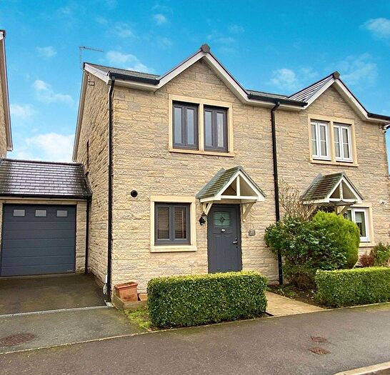 3 Bedroom Semi-Detached House For Sale In Printers Drive, Strines, Cheshire, SK6