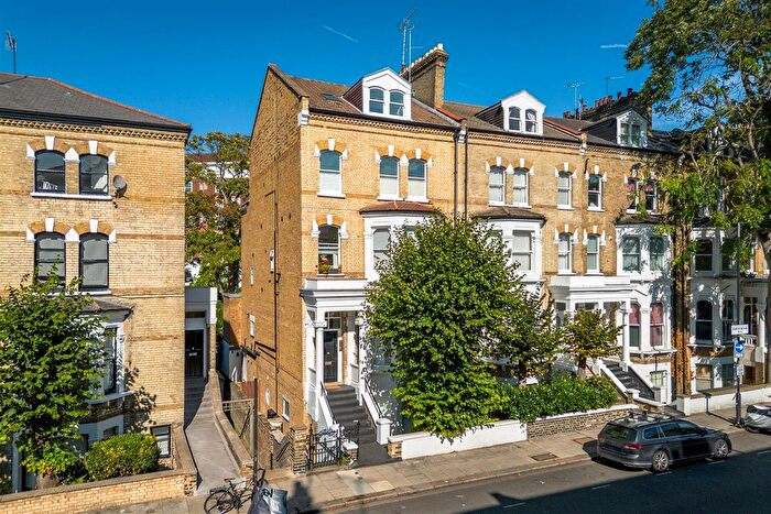 3 Bedroom Flat For Sale In Edith Road, W14