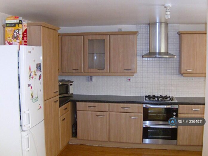 5 Bedroom Detached House To Rent In Lilac Court, Leeds, LS14
