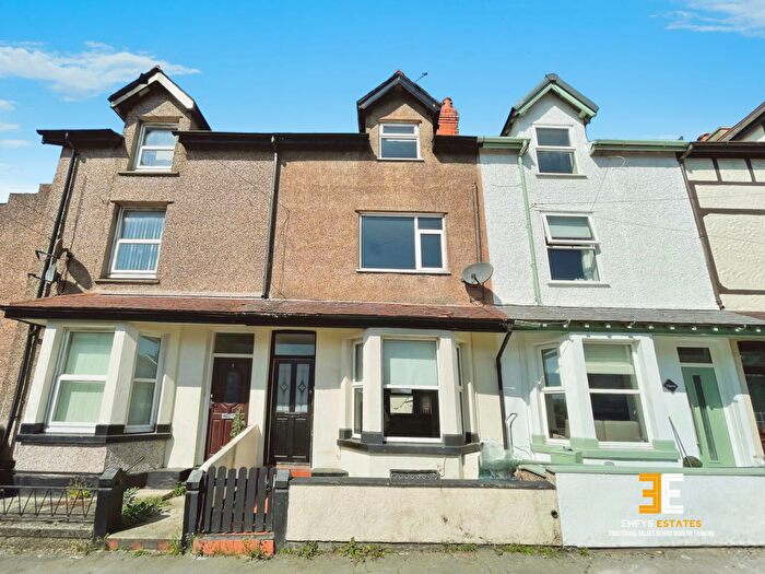4 Bedroom Terraced House For Sale In Oswald Road, Llandudno Junction, LL31