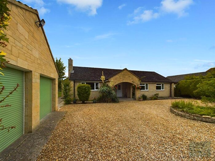 3 Bedroom Detached Bungalow For Sale In Common Hill, Steeple Ashton, Trowbridge, BA14