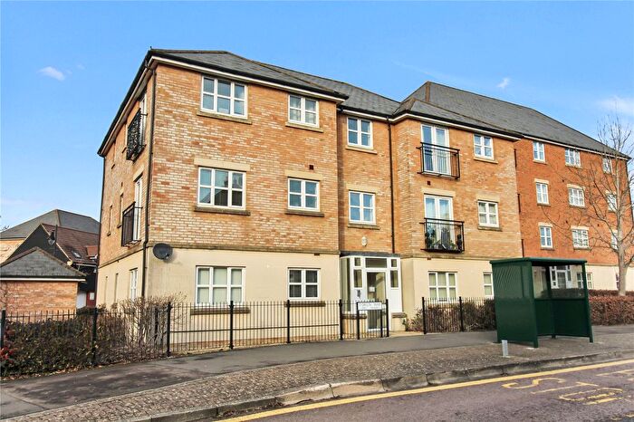 2 Bedroom Flat For Sale In Torun Way, Swindon, Wiltshire, SN25