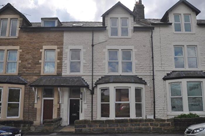 Studio To Rent In Grove Park Terrace, Harrogate, North Yorkshire, HG1
