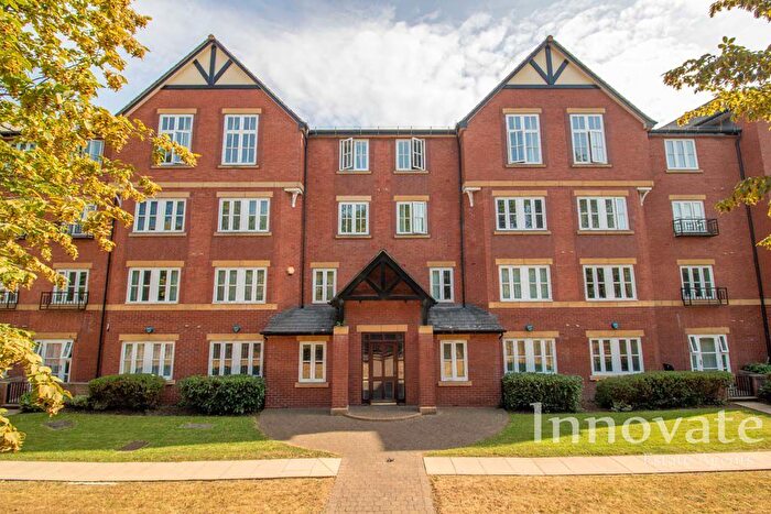 2 Bedroom Flat For Sale In Hagley Road, Birmingham, B17