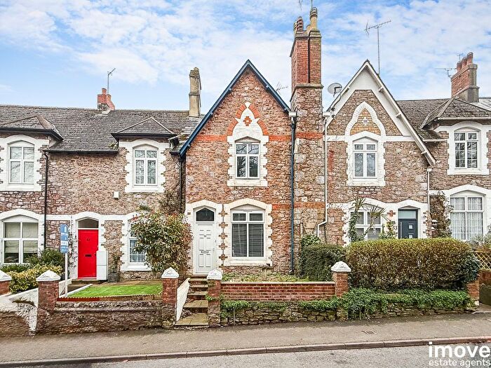 4 Bedroom Terraced House For Sale In Ilsham Road, Torquay, TQ1