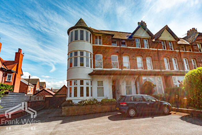 1 Bedroom Flat To Rent In - St Annes Road East, Lytham St Annes, Lancashire, FY8