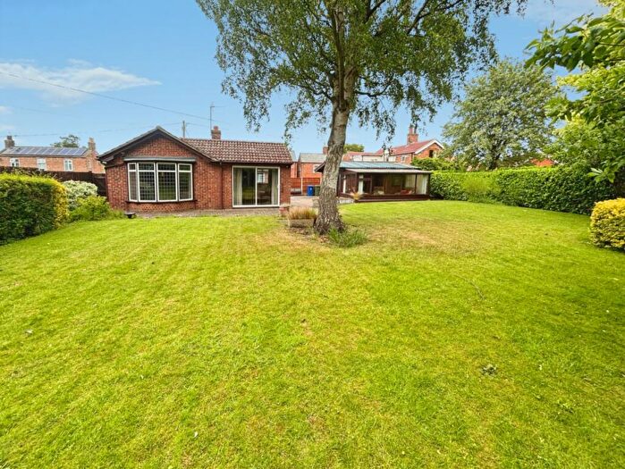 3 Bedroom Bungalow For Sale In Mill Mere Road, Corringham, Gainsborough, DN21