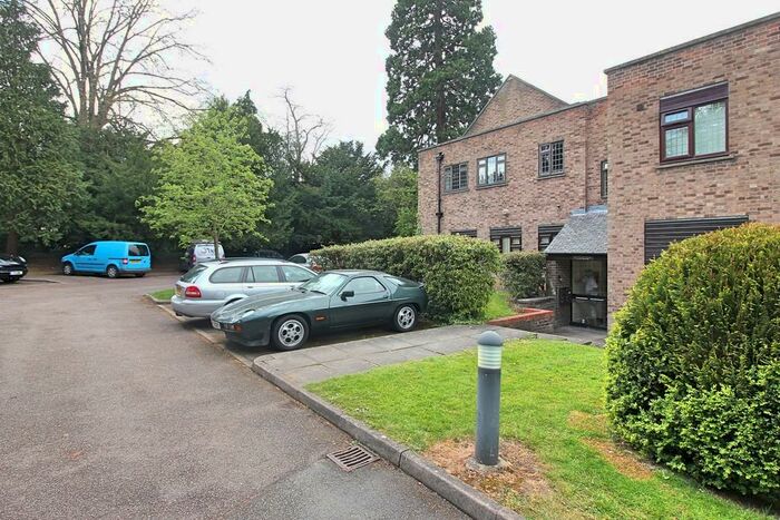 1 Bedroom Ground Flat To Rent In Stoneleigh Manor, Stoneygate, Leicester, LE2