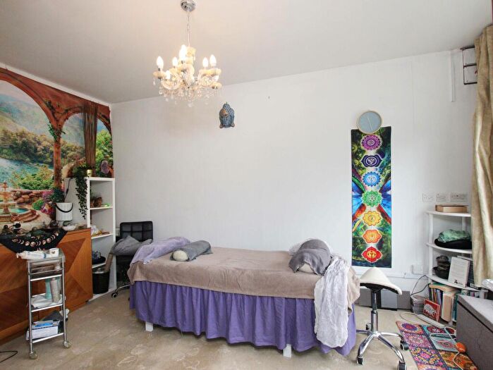 2 Bedroom Detached House For Sale In Brynamlwg, Pontyclun, CF72