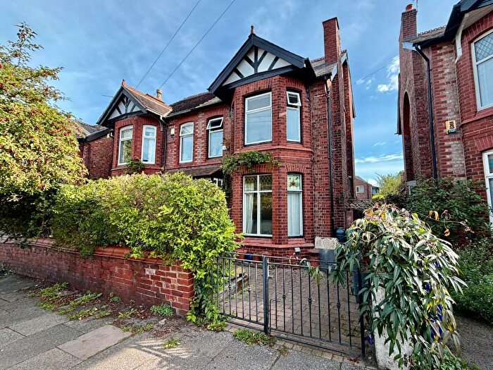 4 Bedroom Semi-Detached House For Sale In Torbay Road, Chorlton, M21