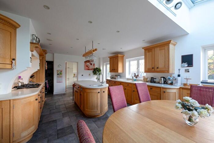 5 Bedroom Detached House For Sale In Duffield Lane, Stoke Poges, SL2