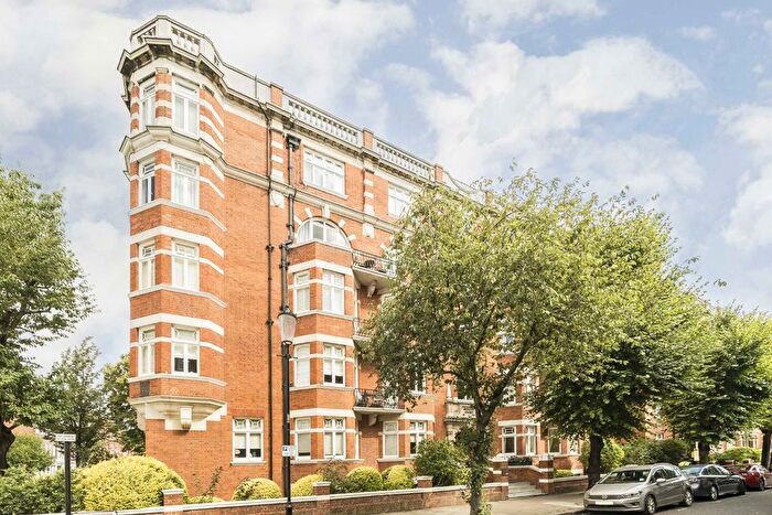 2 Bedroom Flat To Rent In Abingdon Villas, Kensington, W8