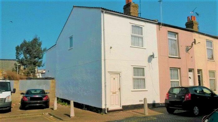 3 Bedroom Semi-Detached House To Rent In James Street, Sheerness, ME12