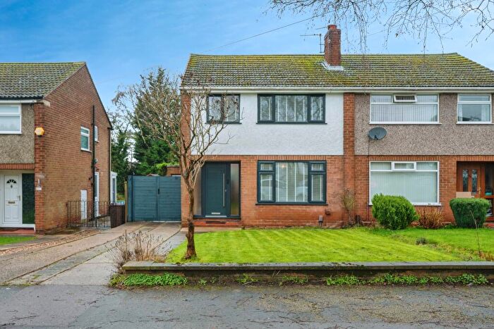 3 Bedroom Semi Detached House For Sale In Birchover Way, Derby, DE22