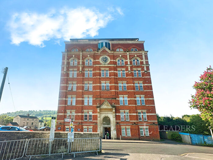 Apartment To Rent In Cheapside, Stroud, GL5
