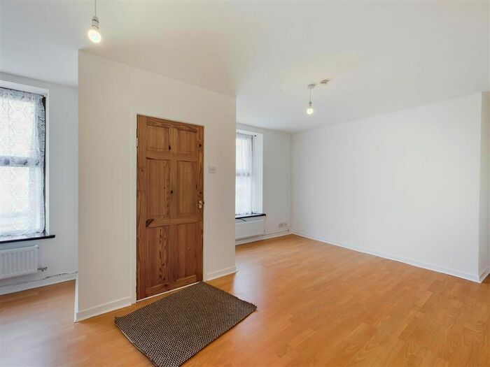 3 Bedroom Terraced House To Rent In Merchant Street, Rhondda Cynon Taf, CF44