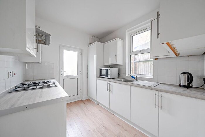 4 Bedroom Terraced House To Rent In Pevensey Road, London, SW17