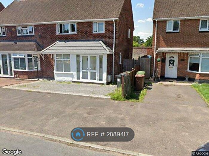 3 Bedroom Semi-detached House To Rent In Laburnum Avenue, Birmingham, B37