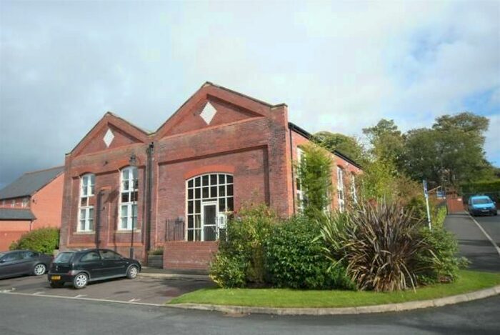 2 Bedroom Flat To Rent In Trevore Drive, Standish, WN1