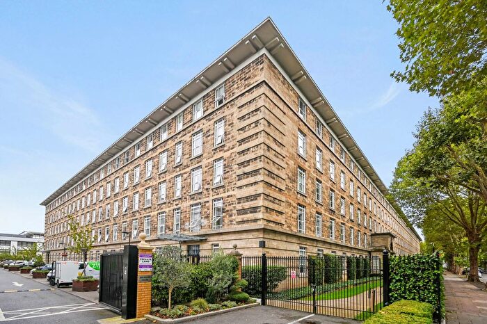 2 Bedroom Flat For Sale In Bromyard Avenue, East Acton, London, W3