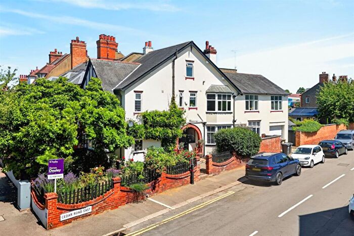5 Bedroom End Of Terrace House For Sale In , Park Avenue North, Abington, NN3