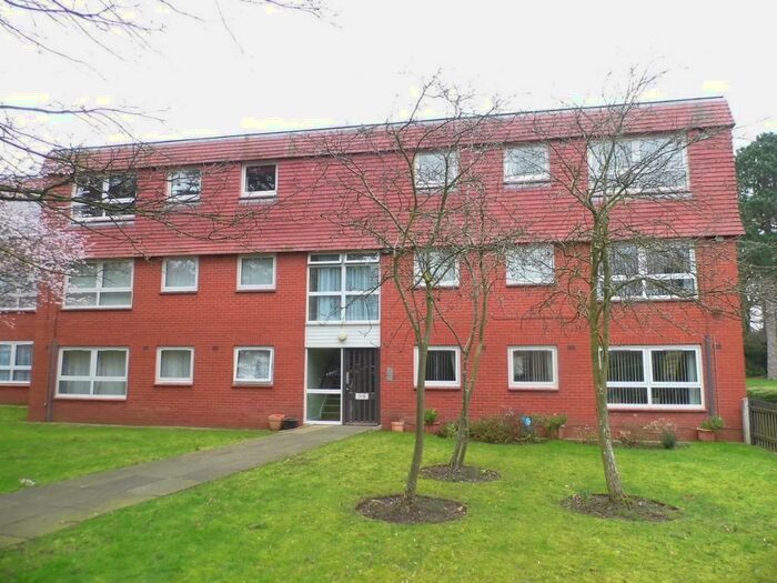 2 Bedroom Flat To Rent In Plymyard Avenue, CH62