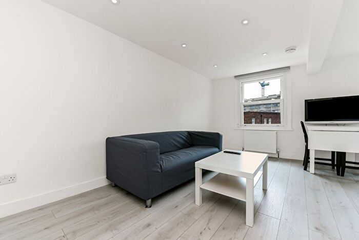 1 Bedroom Flat To Rent In Cleveland Street, London Ftzrovia, W1T