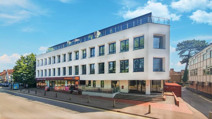 2 Bedroom Flat To Rent In Deacons House, High Road, Broxbourne, EN10