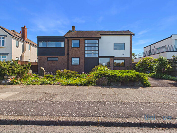 4 Bedroom Detached House For Sale In Princes Way, Fleetwood, FY7