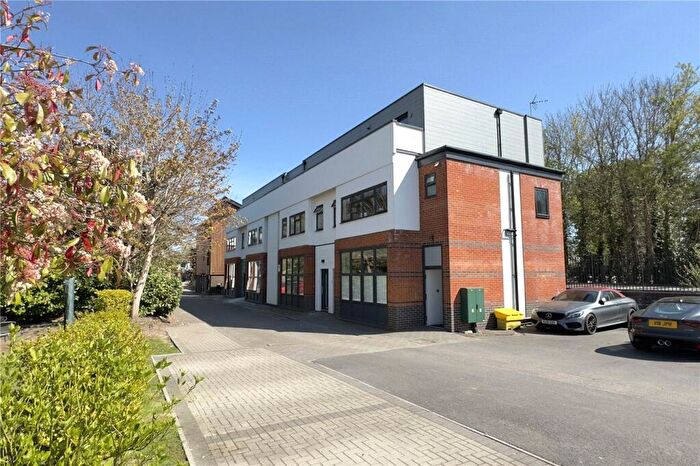 2 Bedroom Apartment To Rent In Station Road, Bourne End, SL8