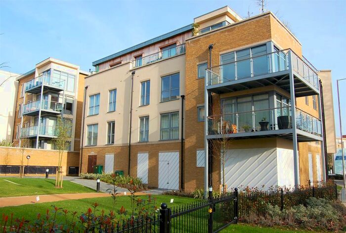 1 Bedroom Flat To Rent In Blagrove Road, Teddington, TW11