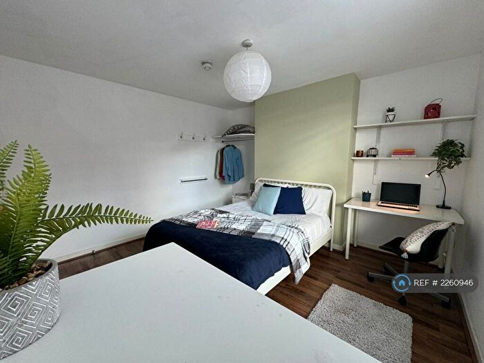 6 Bedroom Terraced House To Rent In Ramilies Road, Liverpool, L18