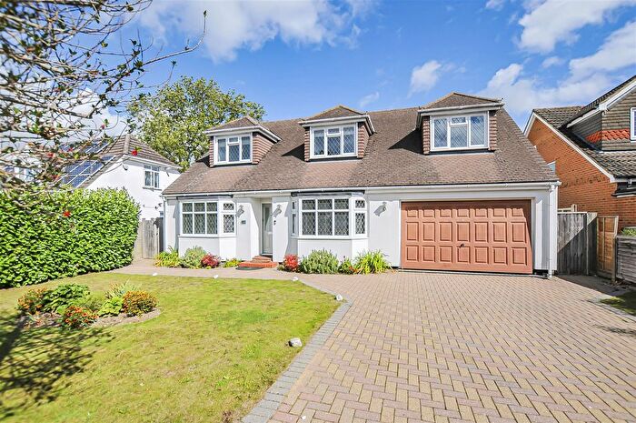 5 Bedroom Detached House For Sale In Oakwood Road, Bricket Wood, St. Albans, AL2