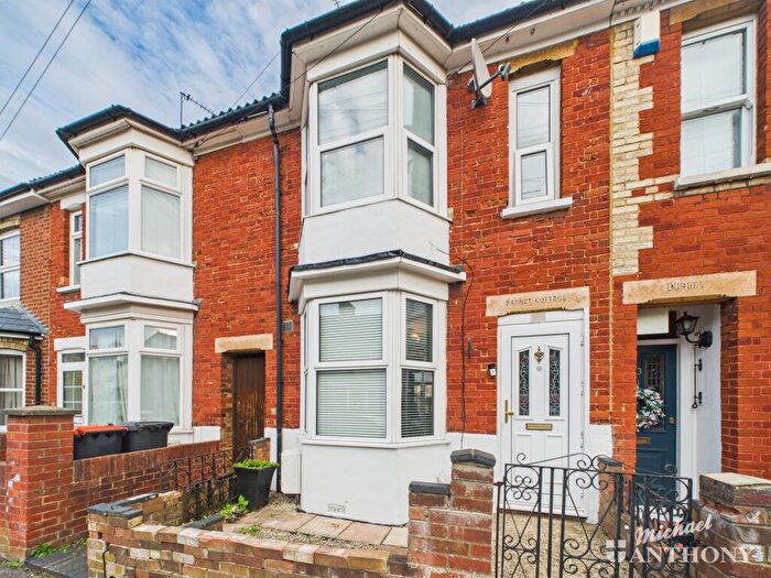 3 Bedroom Terraced House For Sale In George Street, Leighton Buzzard, Bedfordshire, LU7