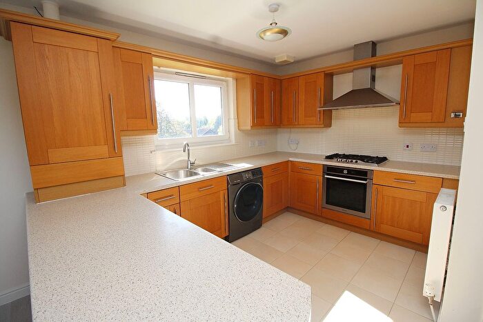 2 Bedroom Flat For Sale In Oakburn Walk, Jamestown, Alexandria, G83