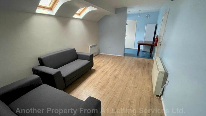 1 Bedroom Flat To Rent In Alcester Road, Moseley B13