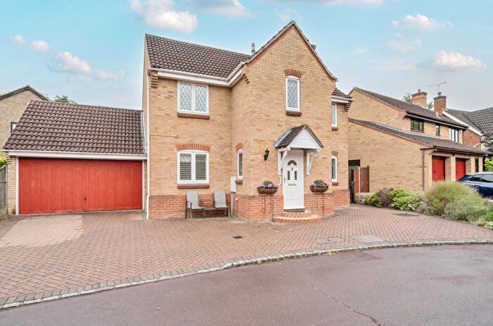4 Bedroom Detached House For Sale In Northbrook Copse, Bracknell, Berkshire, RG12