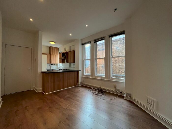 2 Bedroom Flat To Rent In Lewisham High Street, Lewisham, London, SE13