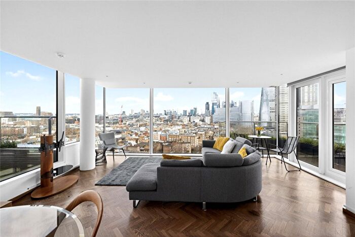 2 Bedroom Flat To Rent In Empire Square West, Empire Square, London, SE1