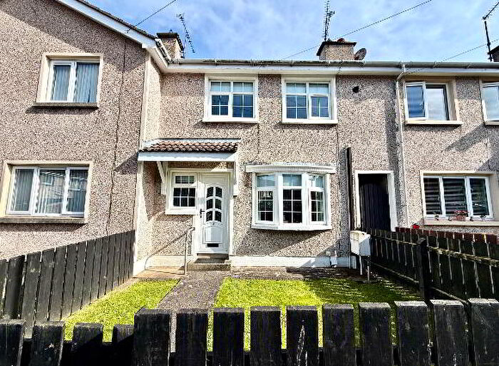2 Bedroom Mid Terraced House For Sale In Glenside Gardens, Derry, BT48