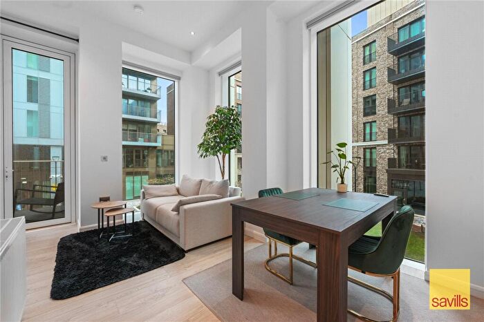 1 Bedroom Apartment For Sale In Cendal Crescent, London, E1