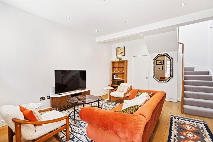 2 Bedroom Mews To Rent In Queensberry Mews West, South Kensington, SW7