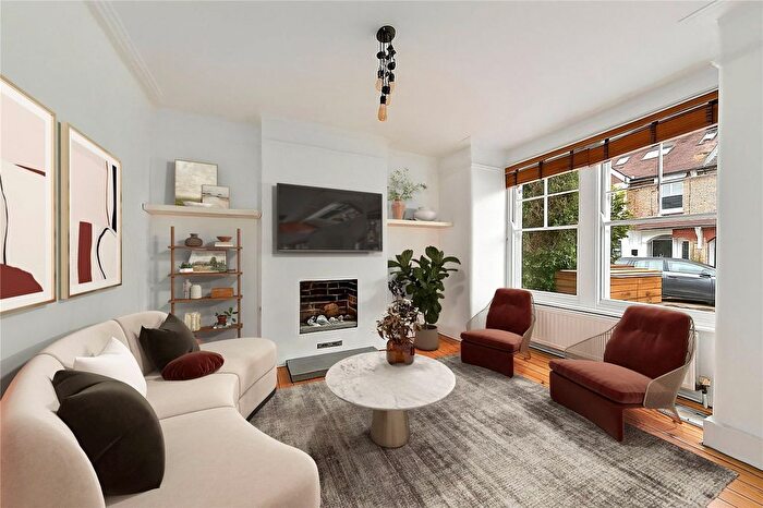 2 Bedroom Flat For Sale In Kenley Road, St Margarets, Twickenham, TW1