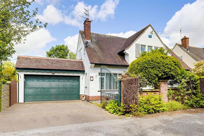 3 Bedroom Detached House For Sale In Woodthorpe Drive, Woodthorpe, NG5